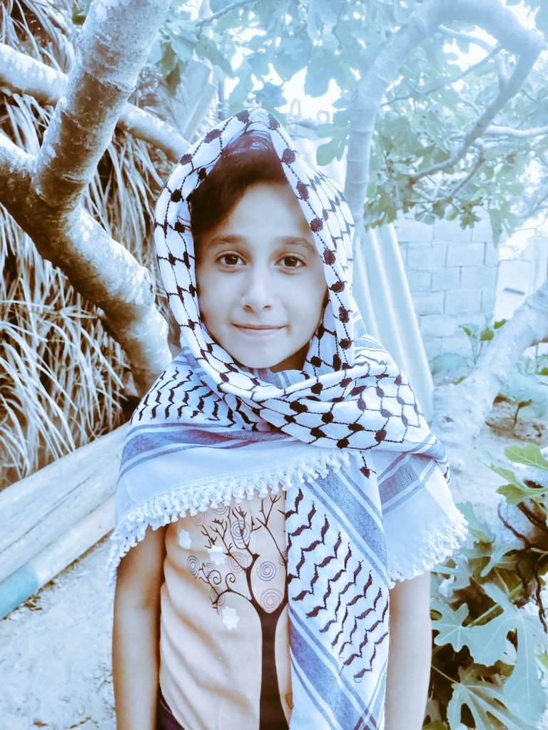 malak_from_Gaza's tweet photo. 💔Some flour trucks have arrived and prices are high. We need some money to buy flour for my children. Who will contribute to buying a bag of flour?
https://t.co/auZkuQhhVM https://t.co/jSY6OKstsA