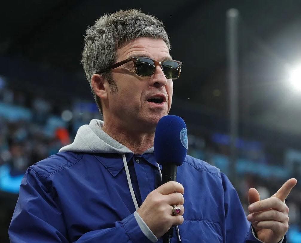 Oasis Planet (@oasisplanet_) on Twitter photo "The world is a great place, it’s just inhabited by c*nts, and it’s the internet’s fault"
- Noel Gallagher "The world is a great place, it’s just inhabited by c*nts, and it’s the internet’s fault"
- Noel Gallagher