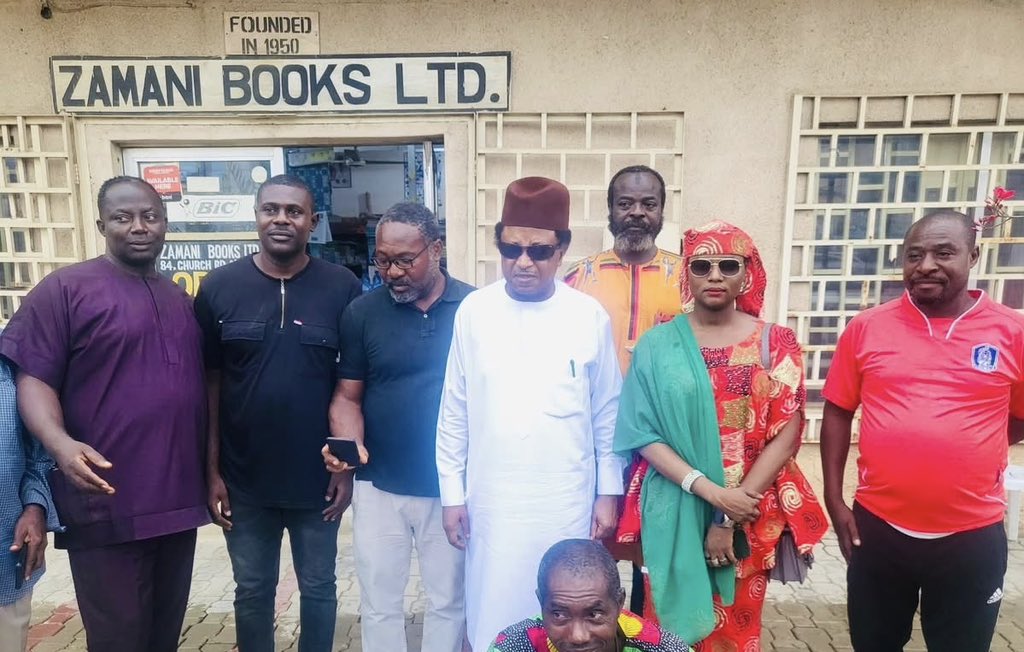 ShehuSani's tweet image. A brief visit to the Oldest Bookstore in Kano,owned by a man from Delta State,now late but still run by his Children.The Bookshop was founded in 1950.