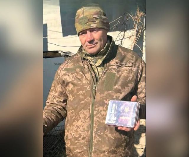 Загинув Захисник України Олег Маснюк з Тростянеччини
 Олег загинув у бою 21 липня 2025 року.
 Останній бій воїн прийняв поблизу Новомихайлівки Краматорського району на Донеччині.
Олегу було 53 роки.