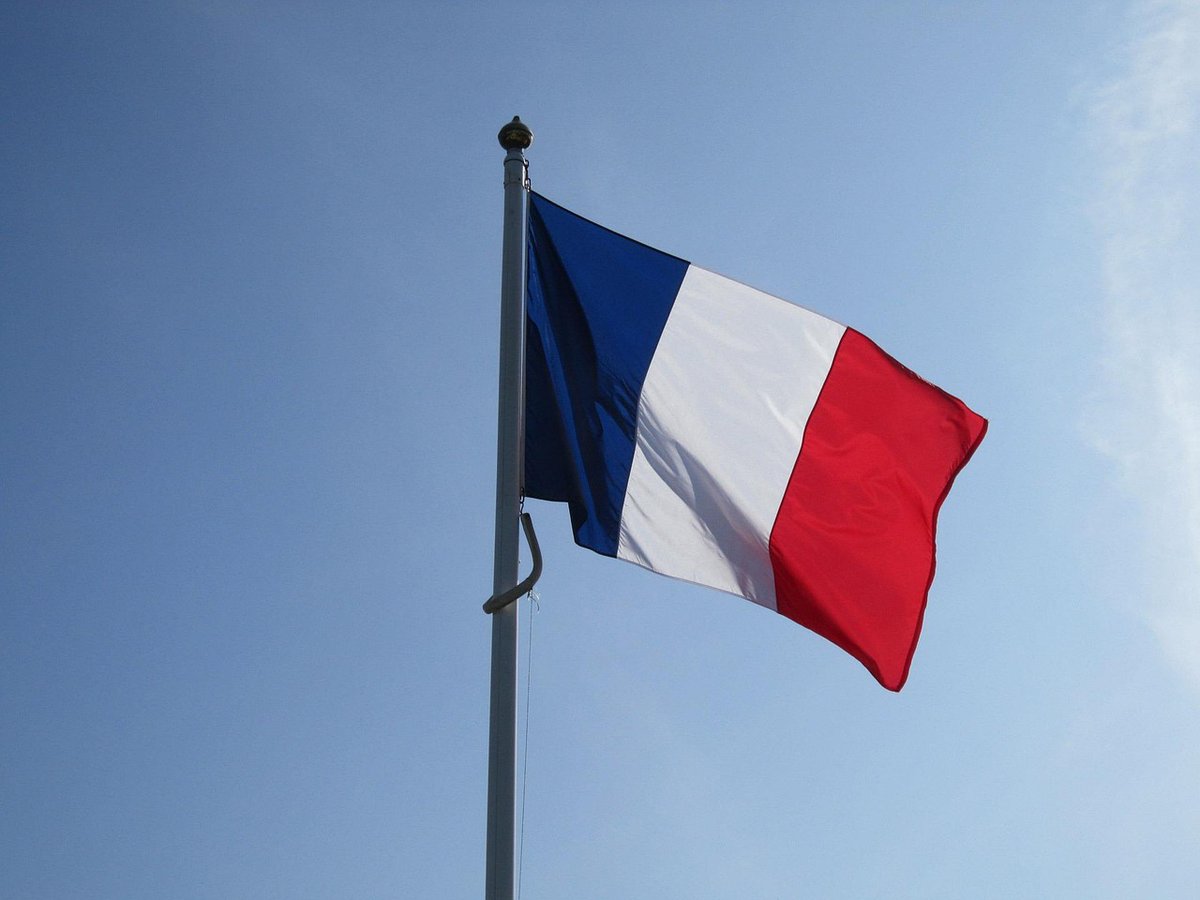 MAS_FR_OFF's tweet photo. 🔥• Rejoindre le MAS — C’est penser libre🇫🇷

🔷Des idées claires !
🩶Un mouvement transpartisan !
🧧Des débats et sondages citoyens !

📣Le MAS est là pour ça !

🧠Rejoins ceux qui pensent… vraiment. 🇫🇷

#MAS #France #liberté #idées #transpartisan #communauté #souverainisme https://t.co/5Ilj4hChyD