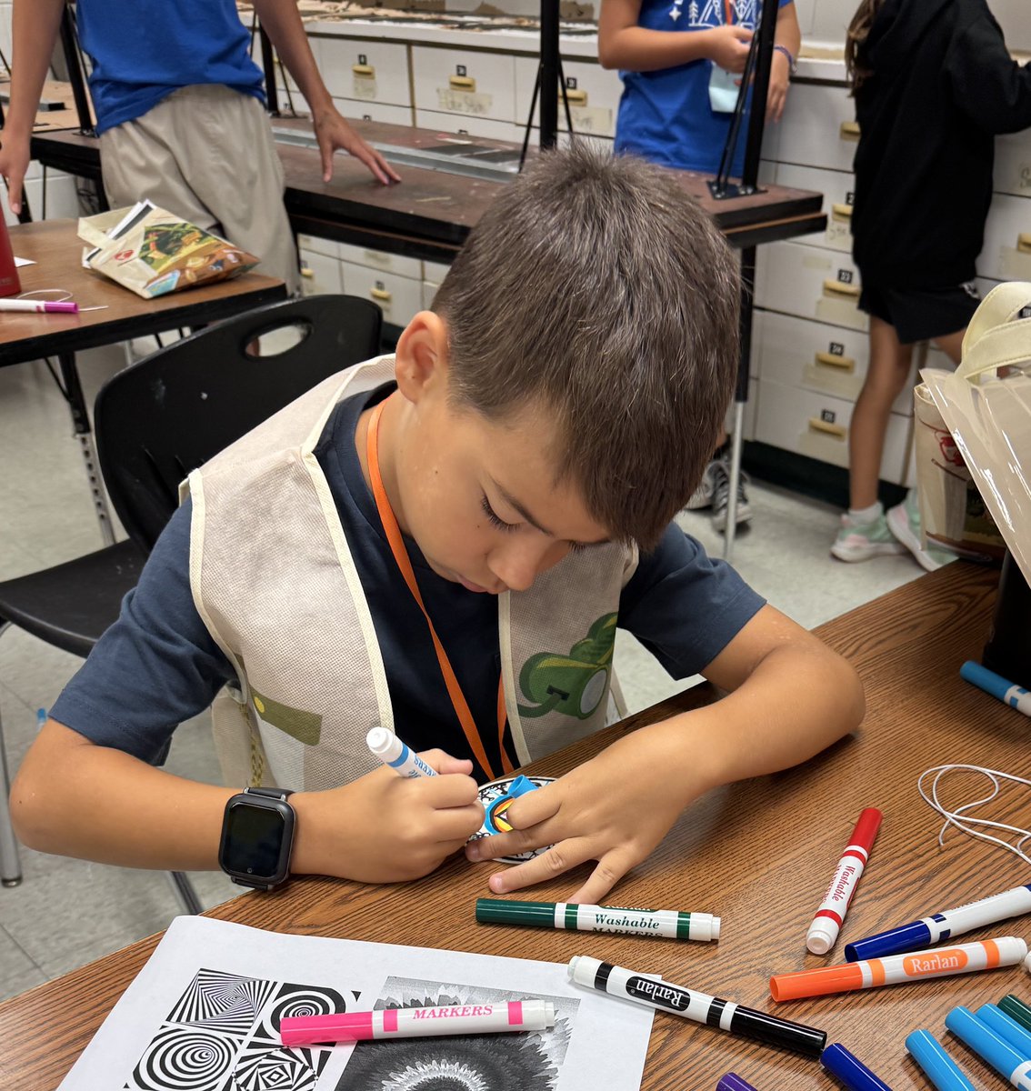 KrystleWright's tweet image. Whirligigs use kinetic energy to spin. Learning through Art! @HumbleISD_RMS @MoliverMediaSp @HumbleISD @VisualArtHumble