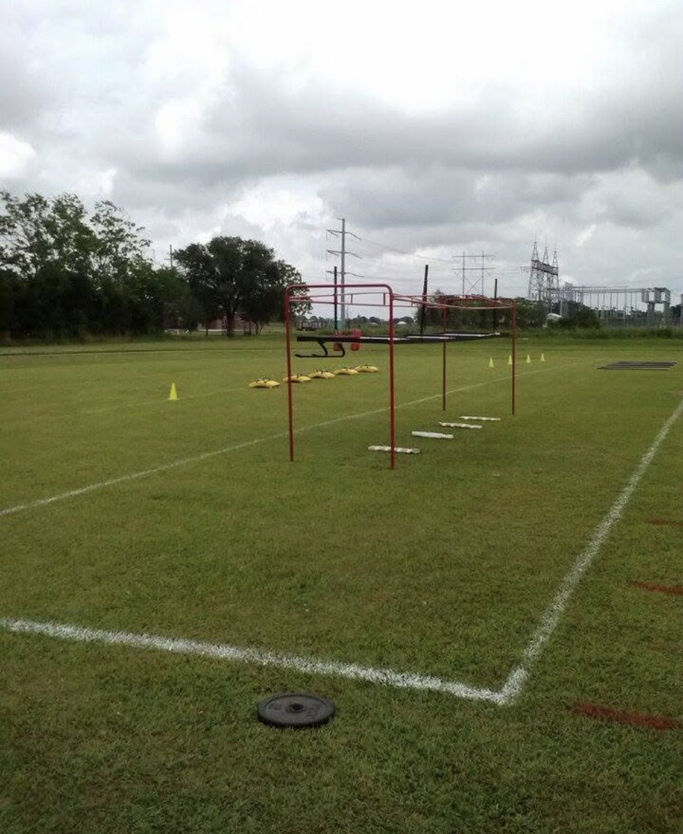CoachTowery's tweet image. Got to a new school back in 2013. We couldn’t afford a trap chute, so our welding department made us one.
#TheresAlwaysAWay