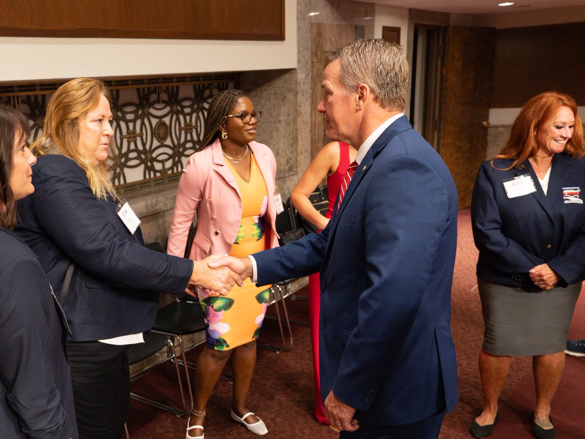 wim_ata's tweet image. Thank you, @SenJonHusted, for meeting with Ohio members of the Women In Motion Council. We’re grateful for the time you took to discuss how to support women in the industry!