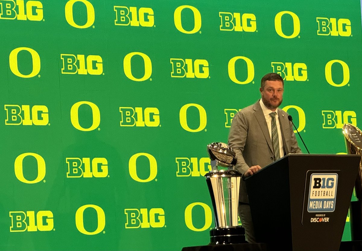 AaronJFentress's tweet image. Oregon Ducks coach Dan Lanning has taken the stage at B1G media days in Las Vegas. #GoDucks