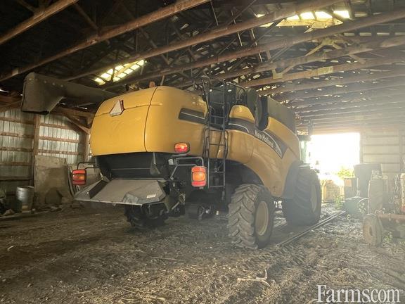 FarmsPrairies's tweet image. 2005 New Holland CX860 ⤵️
farms.com/used-farm-equi…
2WD, chopper, small grain combine, active yield, contour master, fore/aft, power folding bin extension, 18' auger, deluxe cab, and much more, available at @PattisonAg.
#NewHolland