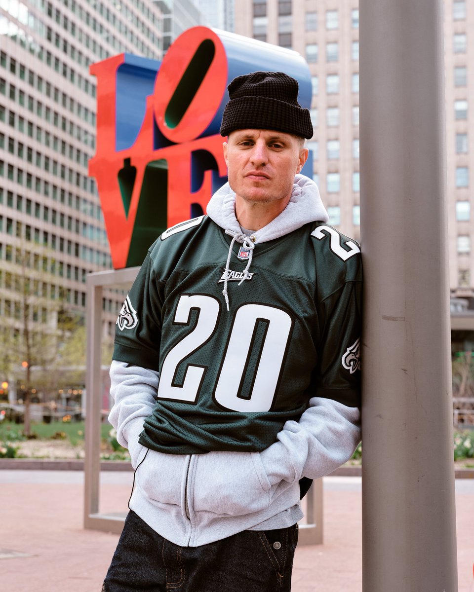 mitchell_ness's tweet image. “Mitchell &amp; Ness IS Philadelphia.”
Jimmy Gorecki grew up in Norristown, but he was raised by LOVE Park, the legendary plaza that shaped a generation of skaters, dreamers, and creatives.
LOVE gave everything to Gorecki, and he gave it right back evolving into a creative whose…