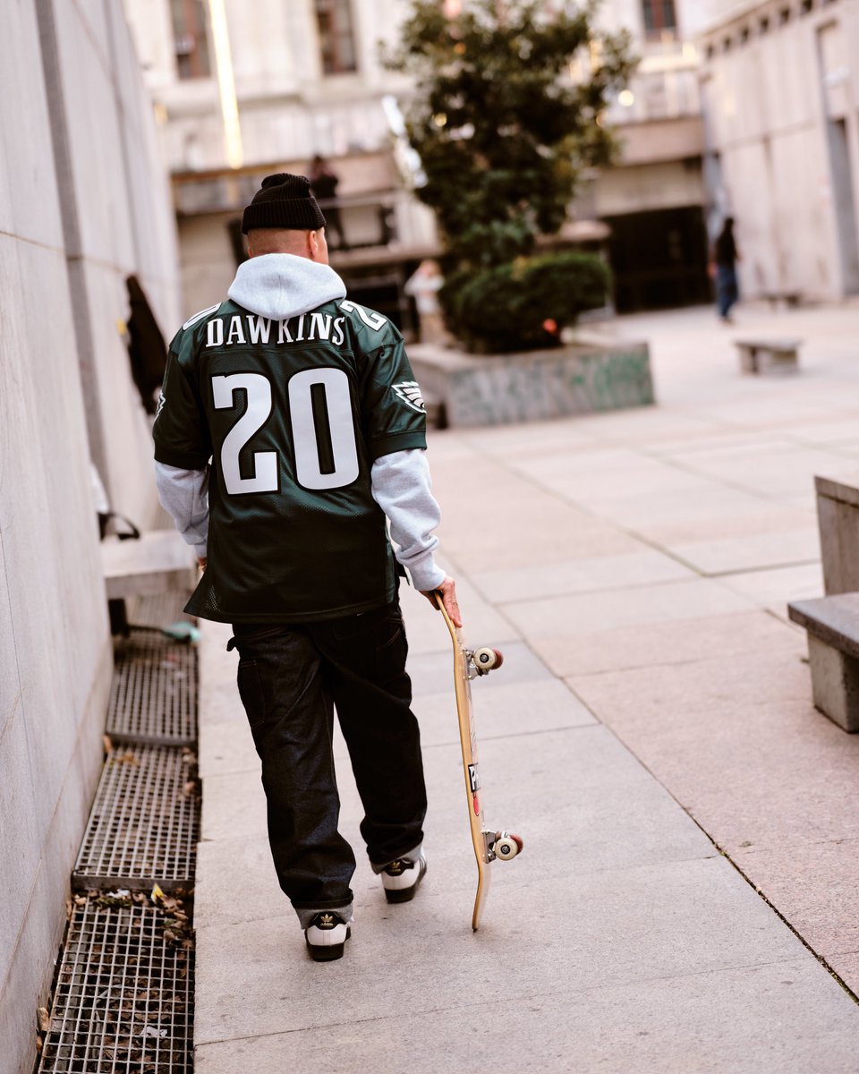 mitchell_ness's tweet image. “Mitchell &amp; Ness IS Philadelphia.”
Jimmy Gorecki grew up in Norristown, but he was raised by LOVE Park, the legendary plaza that shaped a generation of skaters, dreamers, and creatives.
LOVE gave everything to Gorecki, and he gave it right back evolving into a creative whose…
