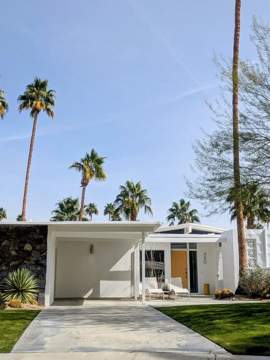 Just counting down the days until the Modernism Week — October schedule drops 😎

Preview the program July 25 at 12pm PDT.
Tickets go on sale August 1 at 12pm PDT.

Sign up for our newsletter at modernismweek.com to get alerts and the latest Modernism Week scoop!