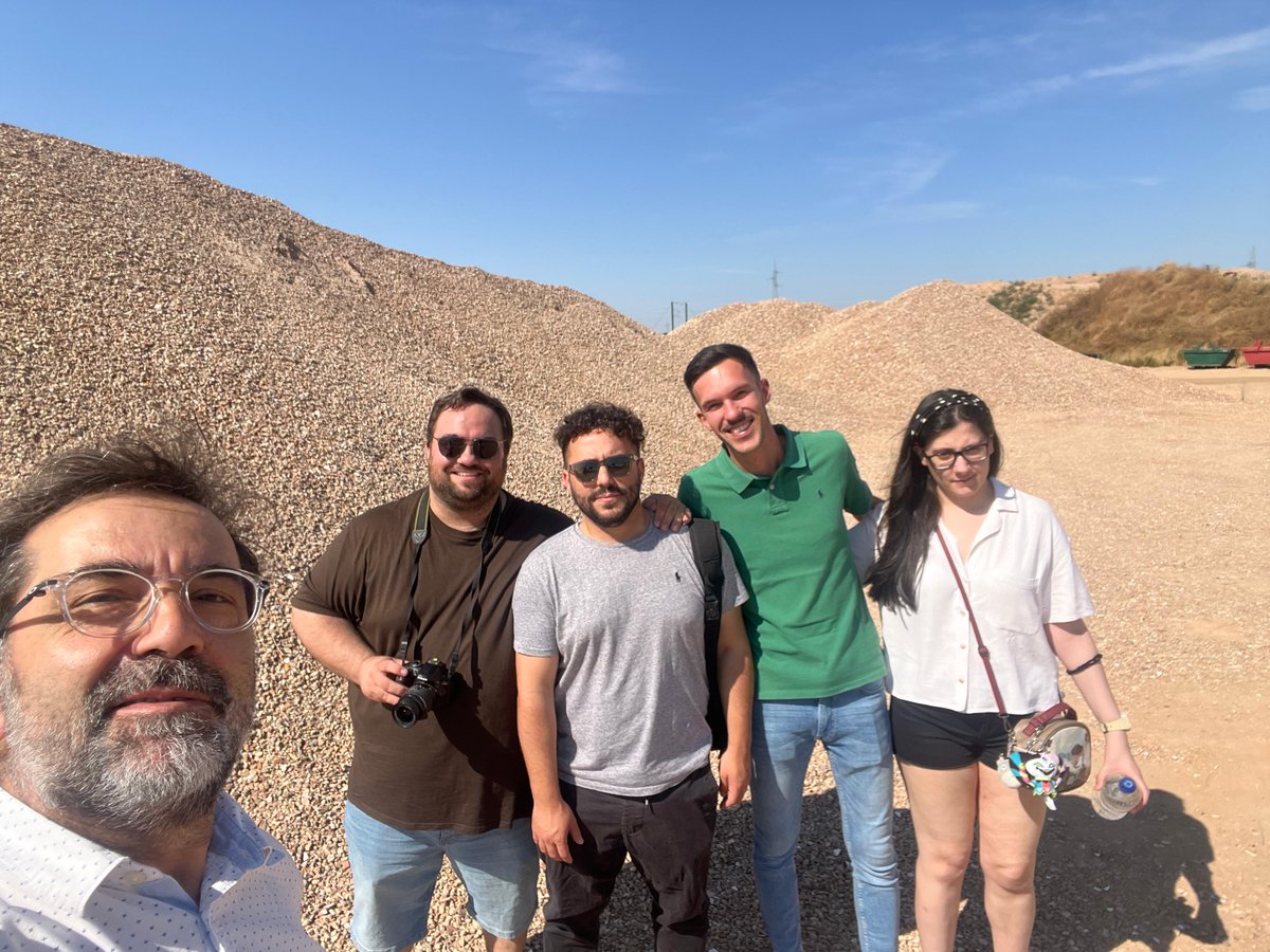📍La semana pasada visitamos la planta de Reciclados Cáceres Sur para capturar imágenes que nos ayudarán a automatizar la gestión de camiones y el reconocimiento de residuos mediante tratamiento de imagen digital.