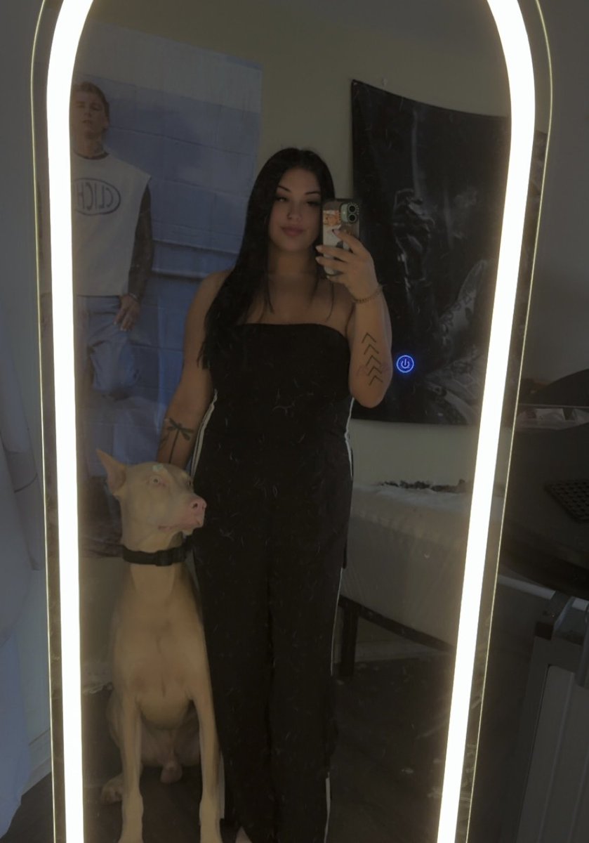_Cesi_25's tweet image. The hardest part about going anywhere leaving my boy and trying to get him to take a good picture 😂