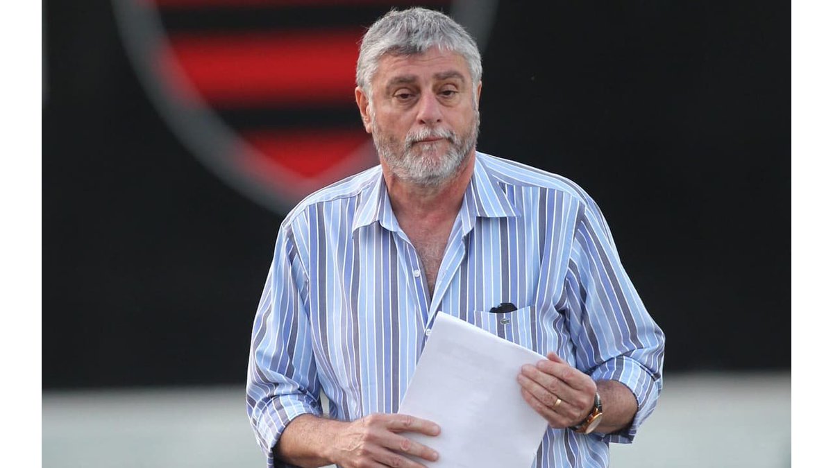 José Luiz Runco não faz mais parte do quadro de funcionários do Flamengo. O médico foi demitido após plêmica envolvendo declaração sobre De la Cruz. O clube não vai se manifestar antes do jogo de logo mais, contra o Bragantino, pelo Brasileirão.

A informação da saída de Runco
