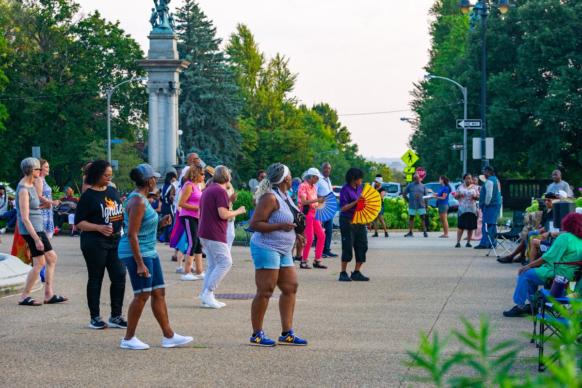 PghEventsOffice's tweet image. Reservoir of Jazz returns in just 10 days!
Part of our Summer Concert Series presented by @CitizensBank, ROJ will feature some of the region's best jazz musicians on Sundays in August. The music runs 5-7PM, with Summer Soul Line Dancing following at the fountain!
8/3…