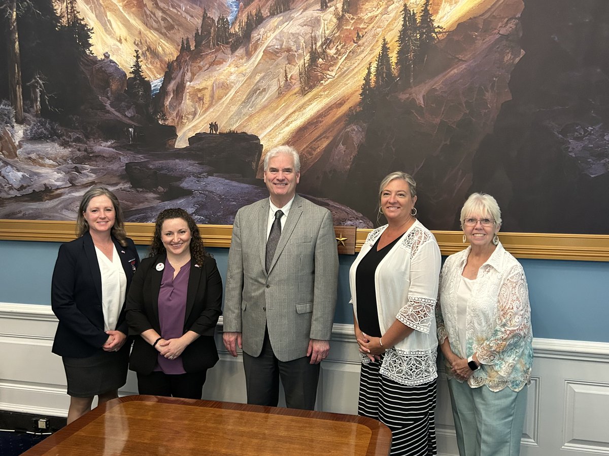 wim_ata's tweet image. Thank you, @GOPMajorityWhip Tom Emmer, for meeting with the Women In Motion Council. We were grateful to discuss with you the issues women face in the industry and the policies that can solve them!