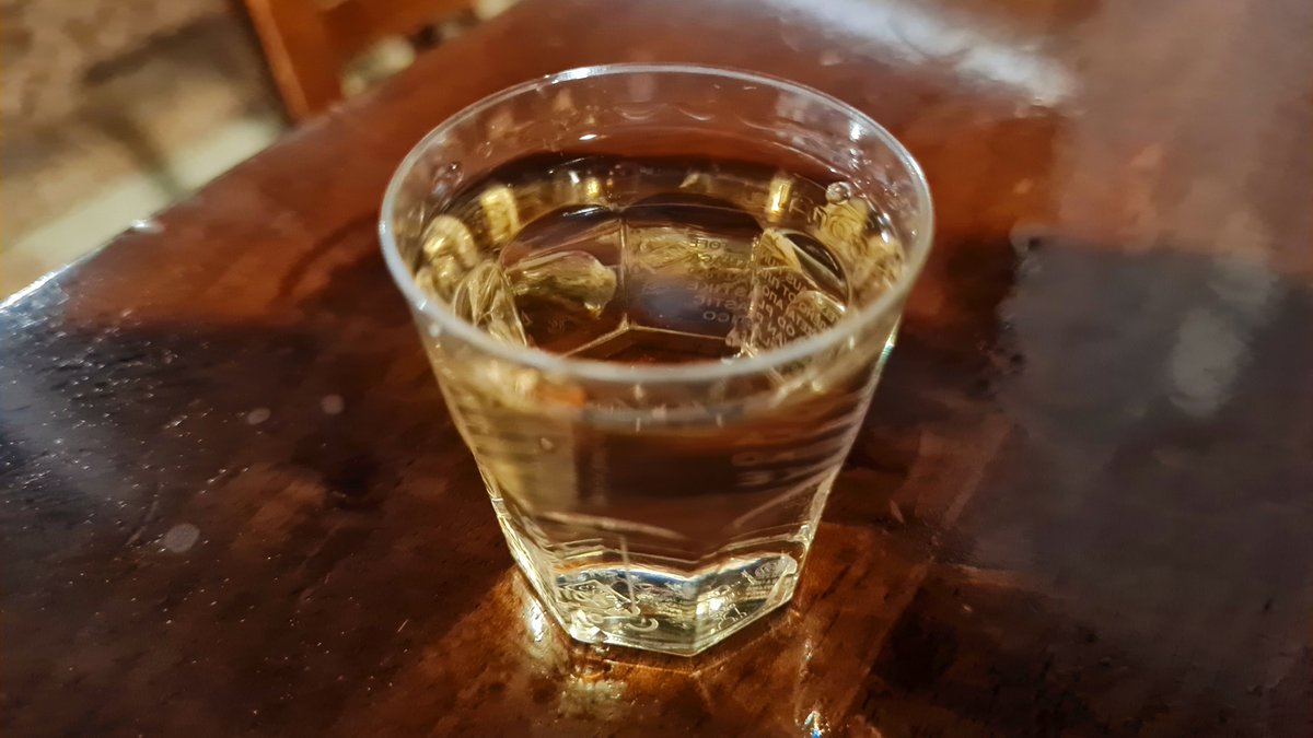 mohikanmeriri's tweet image. Bassano del Grappaは、名前の通りグラッパ発祥の地。
Distilleria Nardiniは、イタリア最古の蒸留所の1つで1779年創業。一度は試してみたい街の名産です。
#イタリア