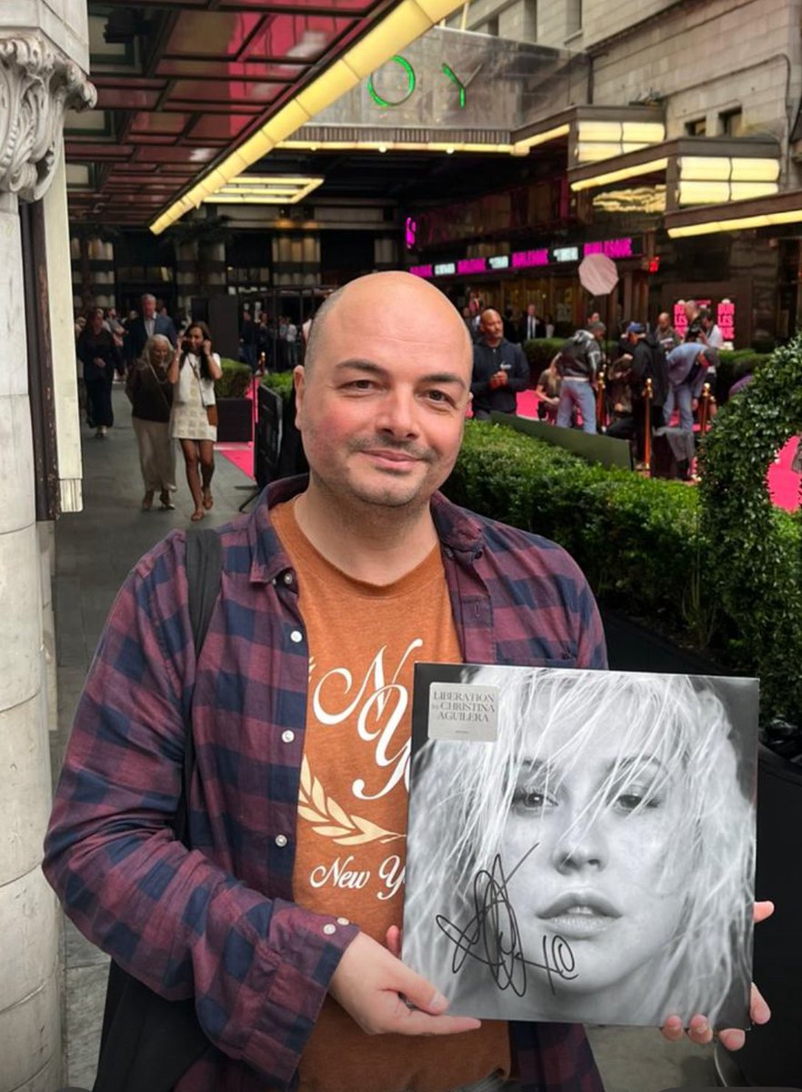 cruz aguilera tweet media