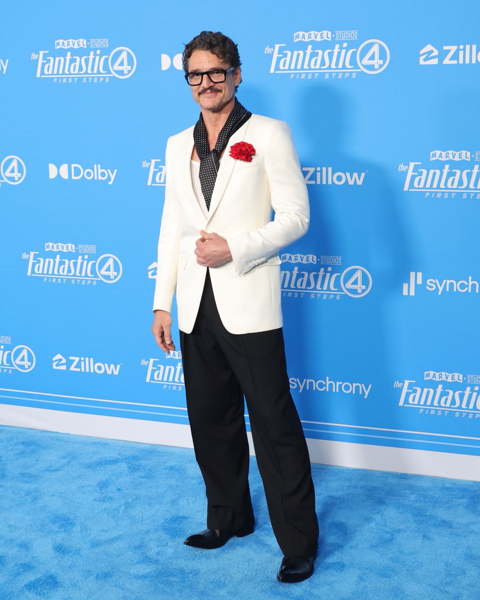 TOM FORD tweet media