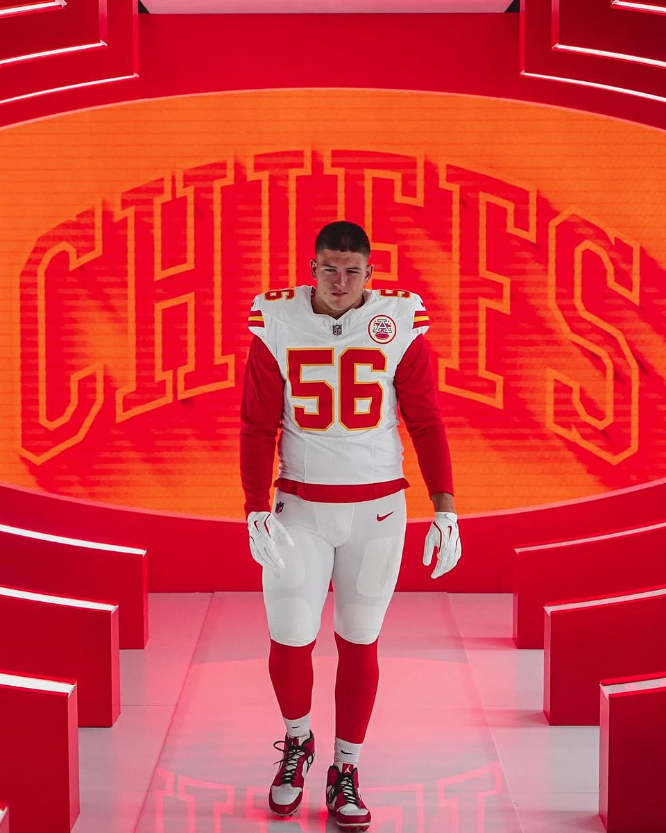 Elite Edge (@eliteedgetv) on Twitter photo Inspired by the iconic video boards at Arrowhead Stadium, Red Kingdom brings bold visuals, custom design, and serious hype to <a href="/Chiefs/">Kansas City Chiefs</a> Kingdom. A tribute to heritage. A nod to the future. 🔴👑 #ChiefsKingdom #RedKingdom #NFL #chiefs
.
#videoproduction #setdesign #setlife #bts Inspired by the iconic video boards at Arrowhead Stadium, Red Kingdom brings bold visuals, custom design, and serious hype to <a href="/Chiefs/">Kansas City Chiefs</a> Kingdom. A tribute to heritage. A nod to the future. 🔴👑 #ChiefsKingdom #RedKingdom #NFL #chiefs
.
#videoproduction #setdesign #setlife #bts