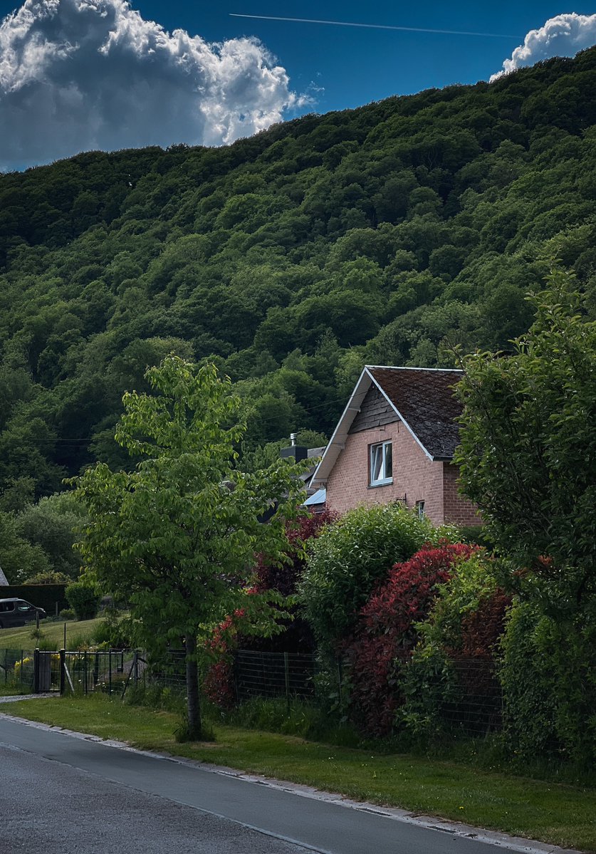 seekingxplorer's tweet image. Postcards from Wallonia
