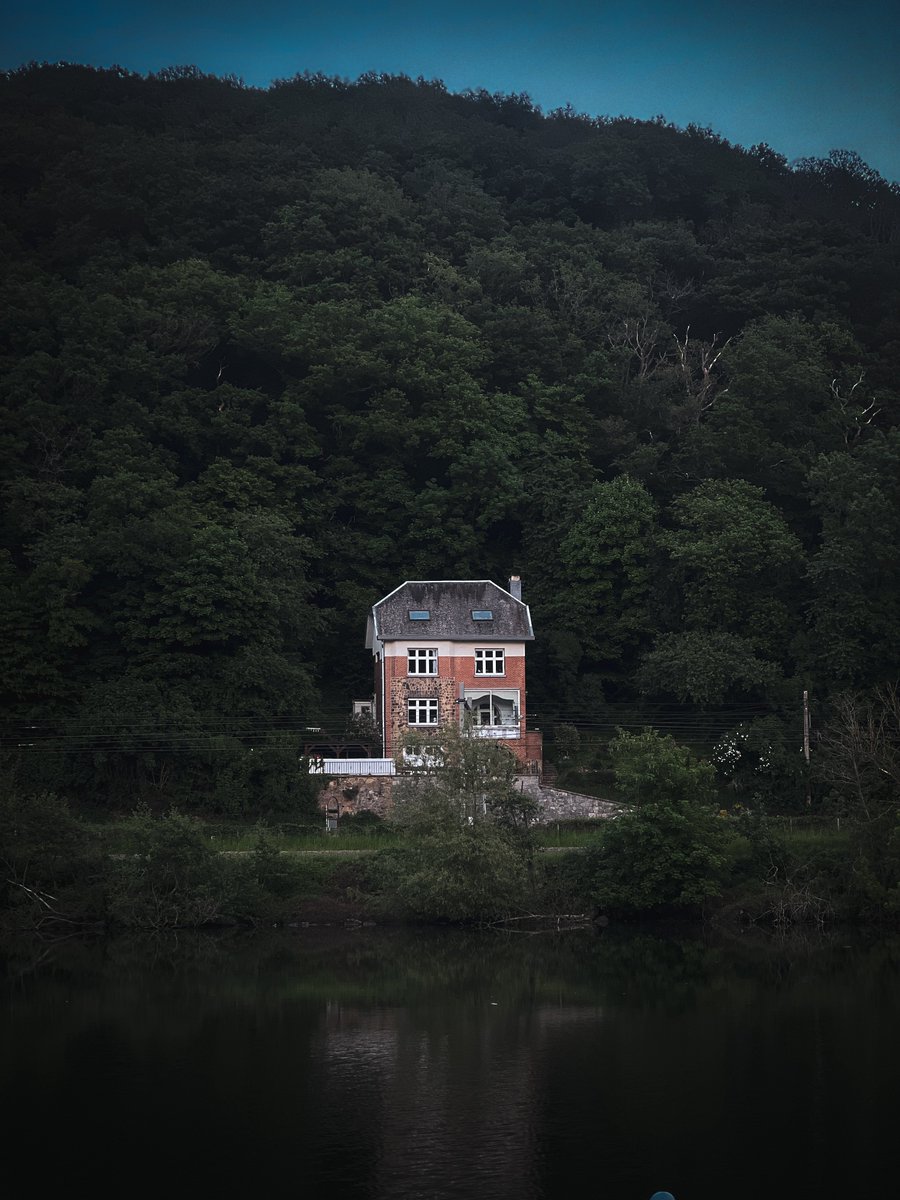 seekingxplorer's tweet image. Postcards from Wallonia
