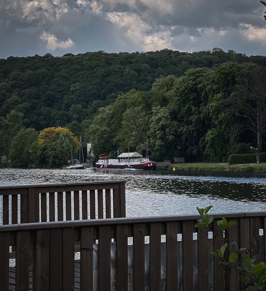 seekingxplorer's tweet image. Postcards from Wallonia