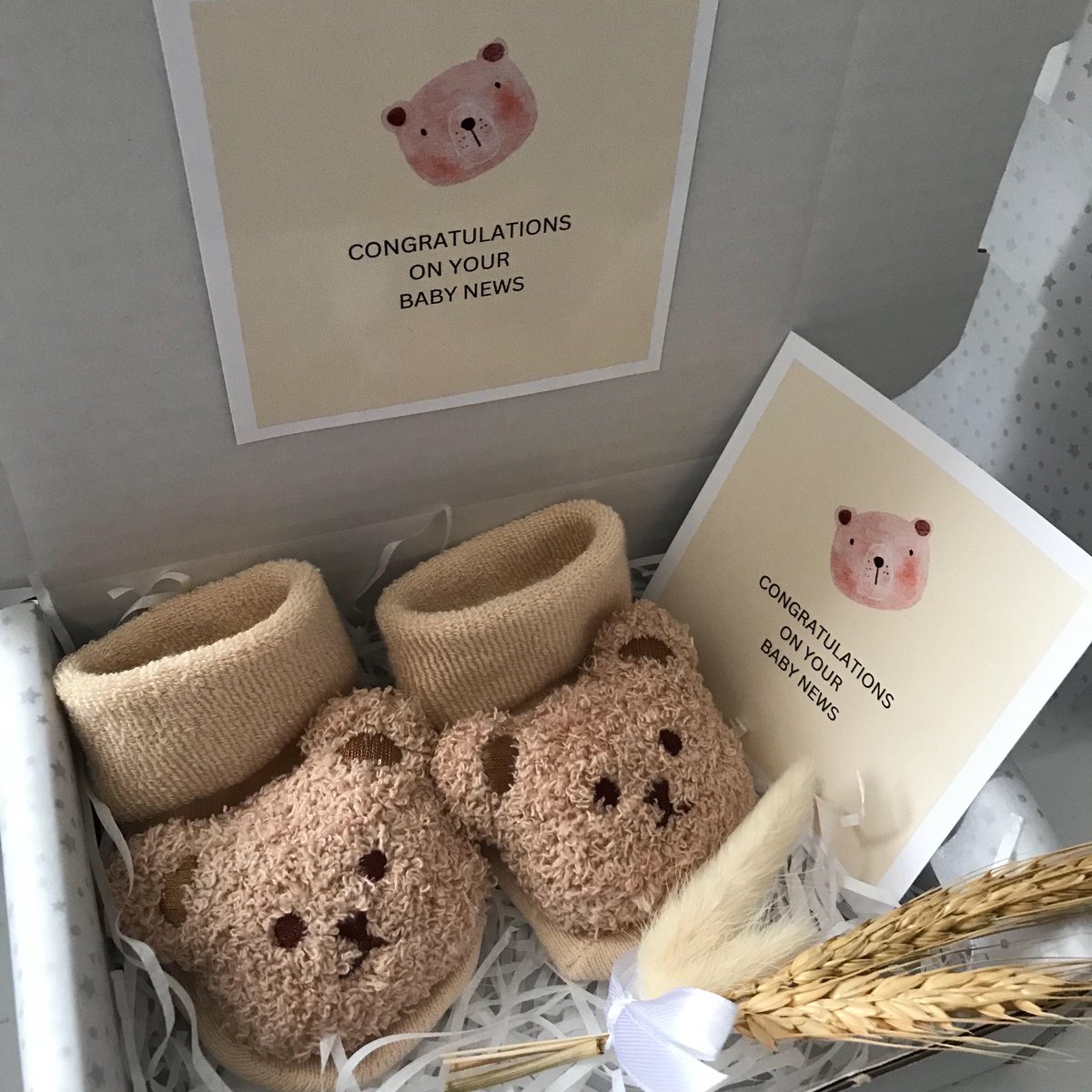 Babygiftmarket's tweet image. Congratulations on your baby news 🐻🤍babygiftmarket.etsy.com/listing/156922… #Craftbizparty #Shopindie #Earlybiz