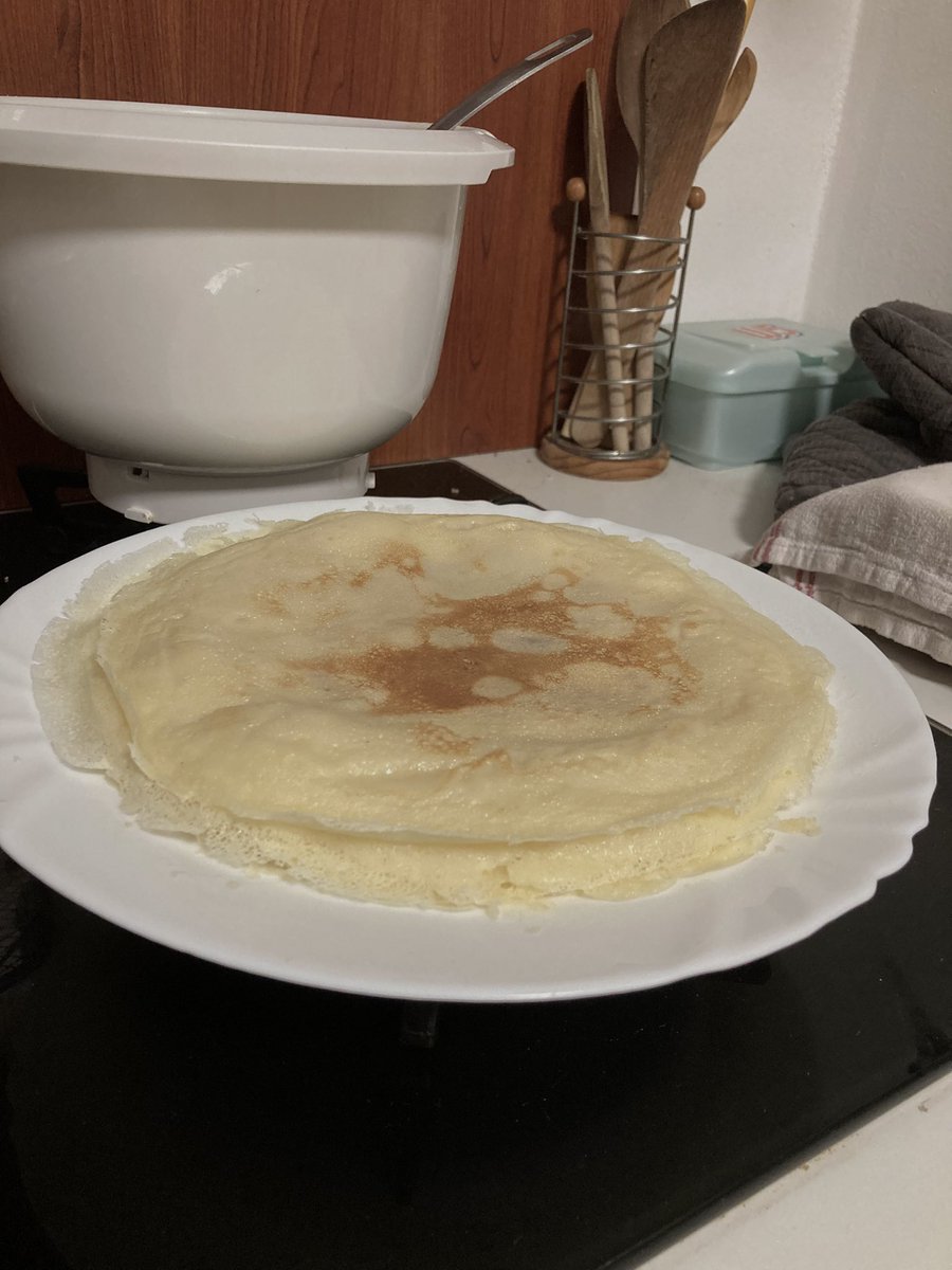 lassquelette's tweet image. made my family crepes! if ur good at estimating can u guess how many there is?🤠
