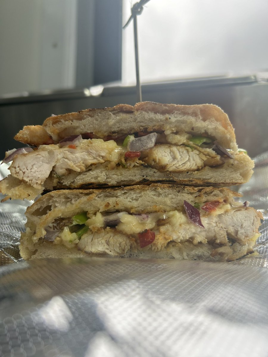 marlowes_chad's tweet image. Cajun Chicken on toasted Ciabatta 🤤
Part of our new lunch menu, including a range of toasted sandwiches and pasta boxes 🥙
Find us at @ChaddertonFC, open tomorrow and all weekend 🏃♂️