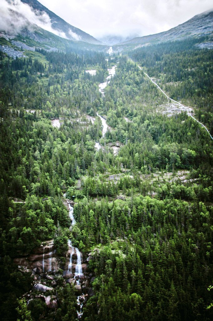 LoveSongs4Peace's tweet image. Pitchfork Falls flowing from Goat Lake to the Skagway River in Alaska, US ๐บ๐ธ