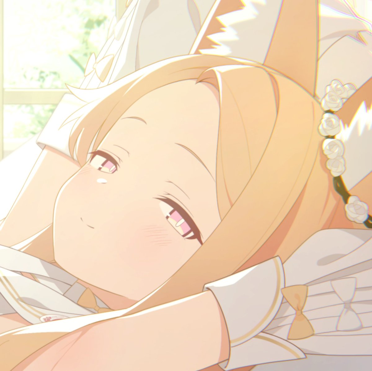 The_Lolimancer's tweet image. Find yourself a girl who looks at you like this: