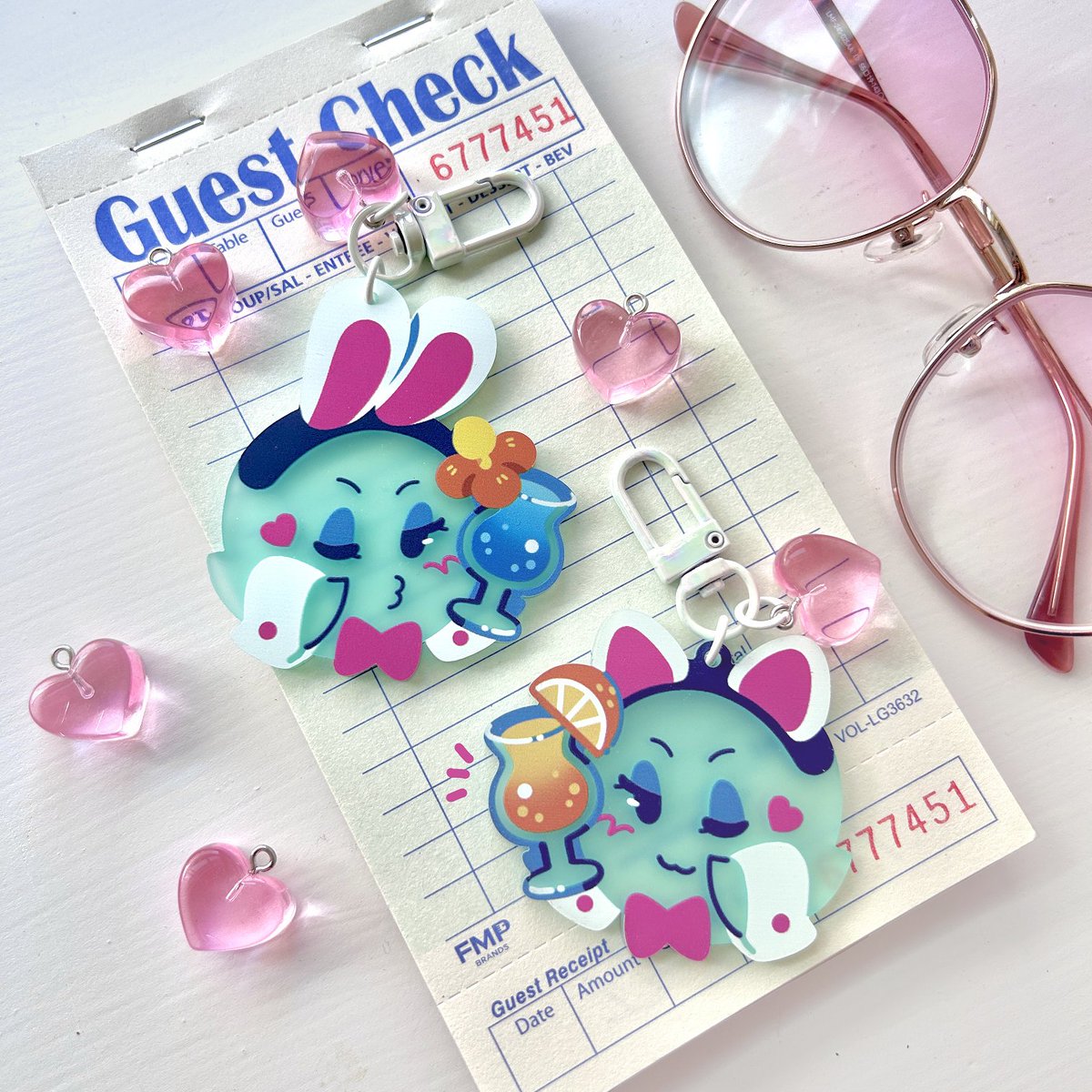 hhaelines's tweet image. Paper Mario Charms are up for grabs!!