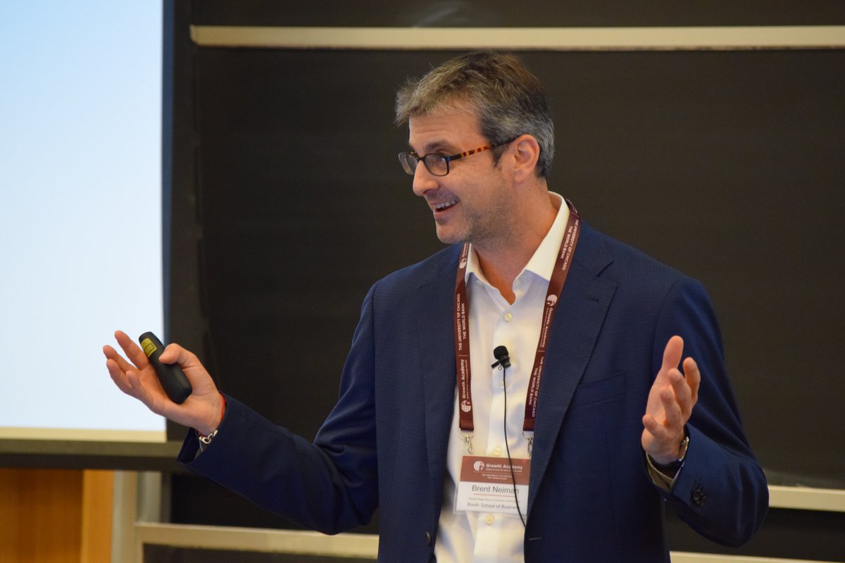 academy_gceg's tweet image. LIVE at #GrowthAcademy25: @BrentNeiman (@ChicagoBooth) unpacks "Global Capital Allocation" and the forces that define “who owns what” around the world.
#GlobalCapital