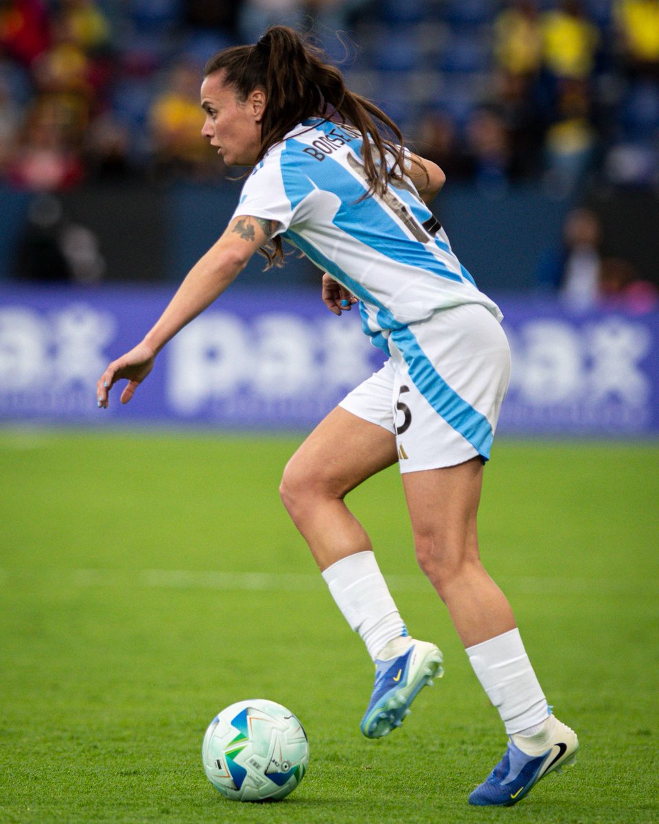 FutFemSCP's tweet image. Flor Bonsegundo foi suplente utilizada na vitória da Argentina 🇦🇷 frente ao Peru por 1-0, garantindo assim a passagem às meias-finais da #CopaAméricaFEM 👏 #LeoasNasSelecções