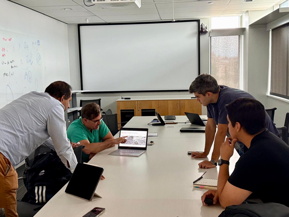 CerebrovascLab's tweet image. Great minds, shared mission 🧠🔬
Incredible days working alongside our colleagues BioMOST Lab. Collaborative science at its best, uniting expertise to push stroke research forward.
@marcriboj @uiowa @UIowaResearch @IATechInstitute @IowaVascular @IowaNeurology #Collaboration…