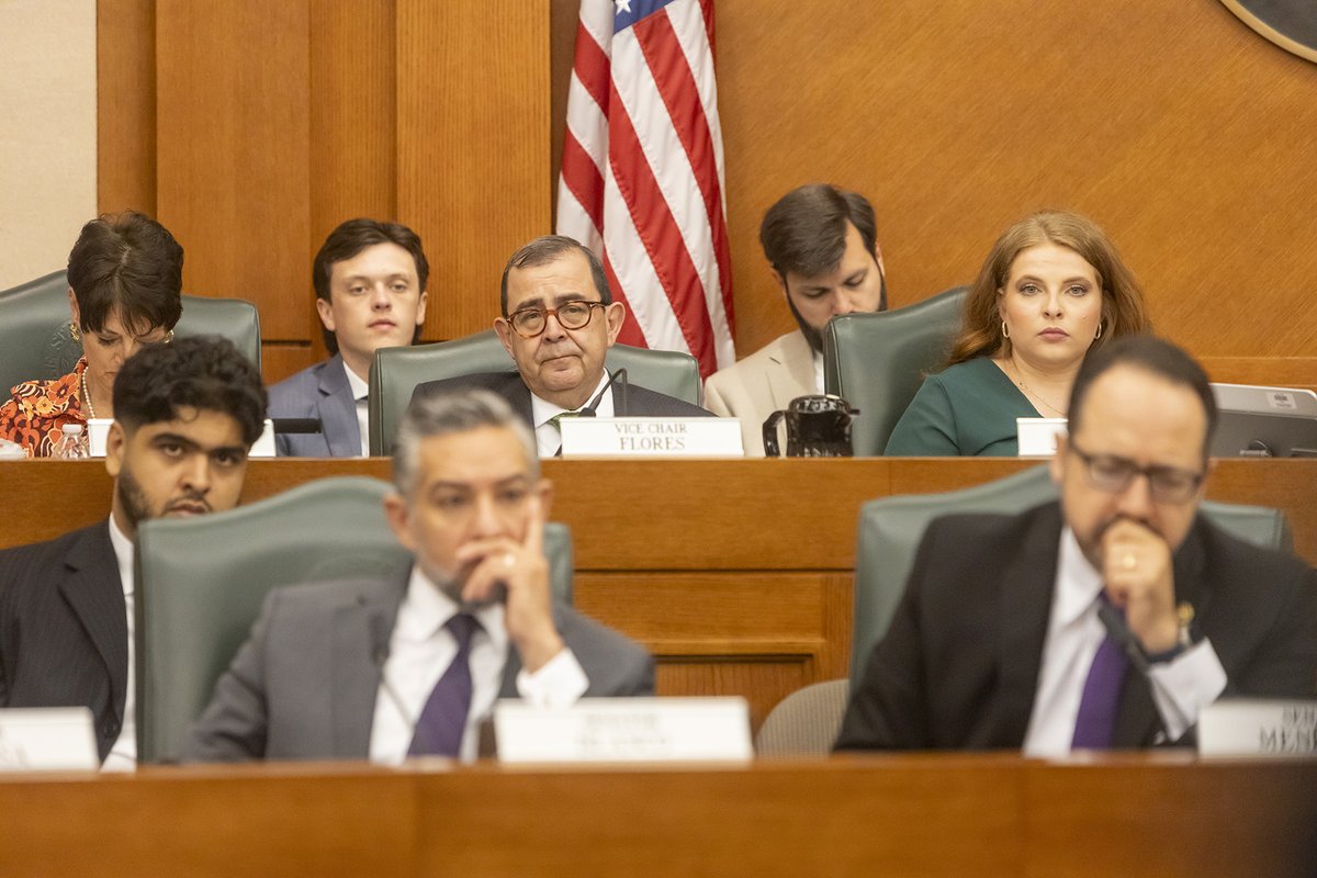 PeteFlores_TX's tweet image. As Vice Chair of the Senate Select Committee on Disaster Preparedness and Flooding, I joined my House and Senate colleagues, alongside @chiefkidd, to review the response to the July 4th flash flood. We're working diligently to strengthen Texas’s disaster readiness. #txlege