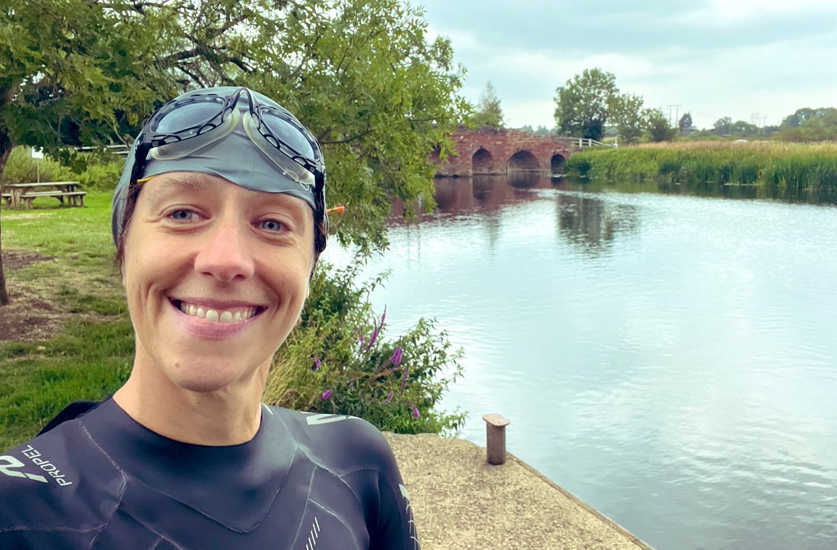 helengoth's tweet image. Not been #swimming in rivers recently due to obvious reasons 💩! But this evening I had a fab swim in the River Avon from Eckington, #Worcestershire! #OpenWaterSwimming