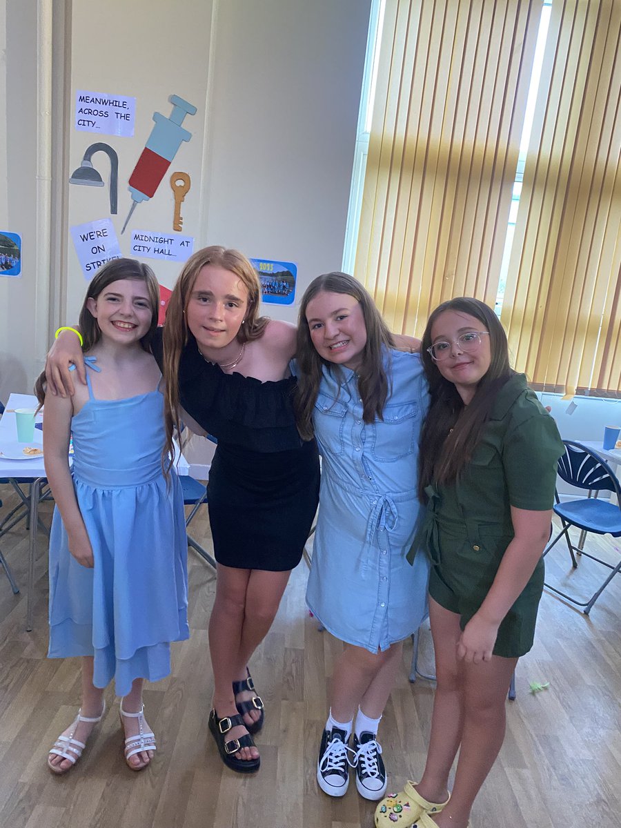 Y6 Leavers’ Party! 🪩
