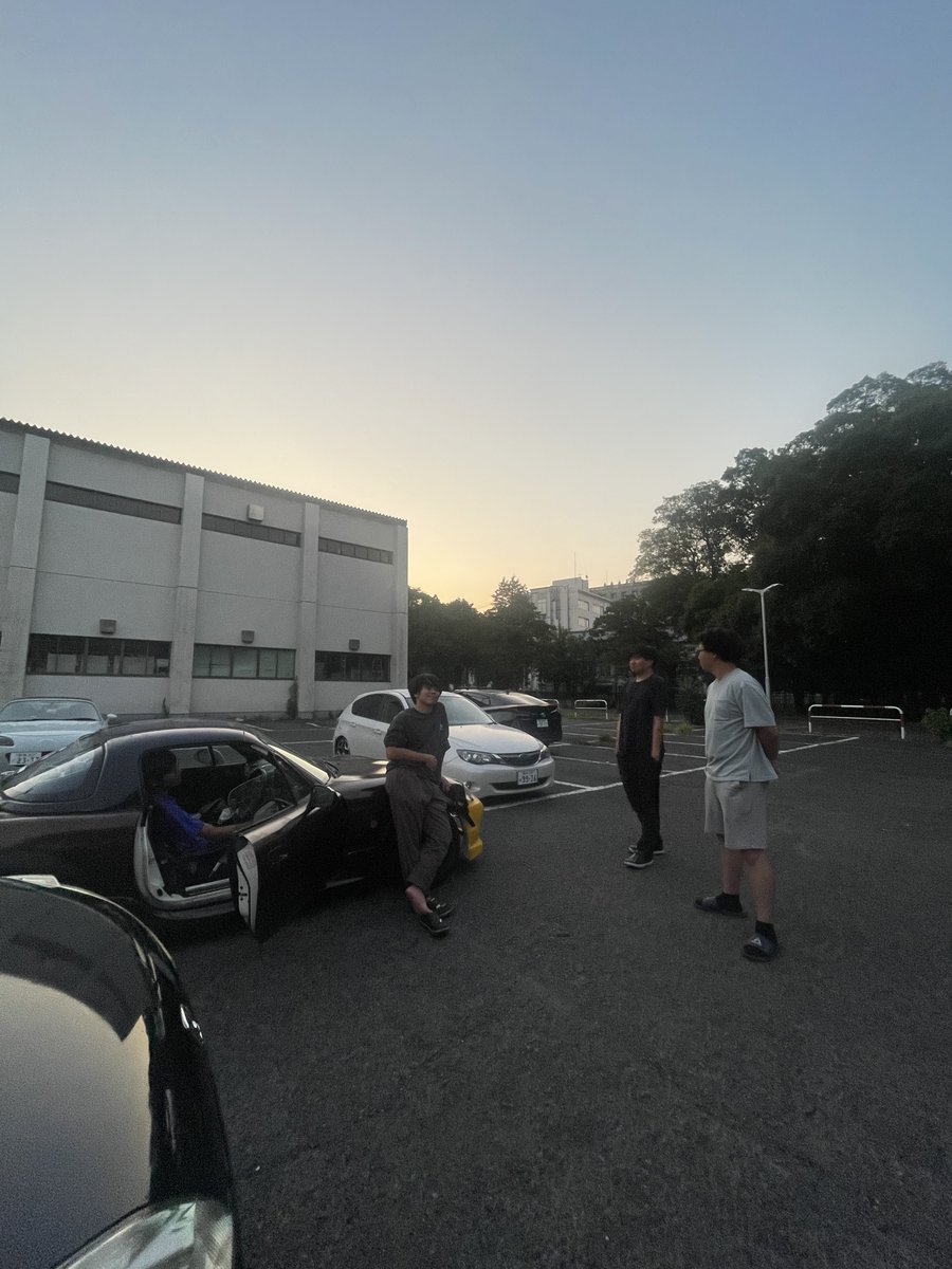 自動車部あるある
ダベってたら朝