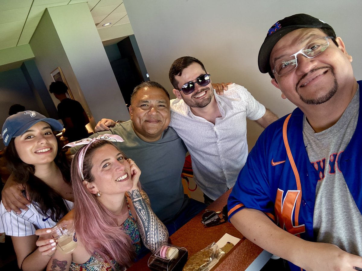 Summer afternoon friends and #baseball ⚾️ Lots of fun with @losmets  #queens #hitn