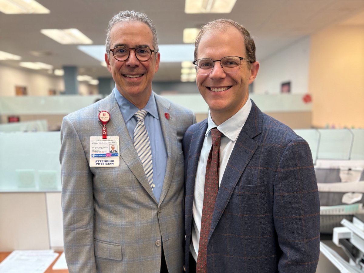SBM_EVP's tweet image. It was a pleasure to visit the #StonyBrook Administrative Services team last week. As a former president of SBCM, I’ve seen firsthand the incredible work ethic, creativity, and dedication this group brings to everything they do. Thank you for having me! #WeAreStonyBrookMedicine
