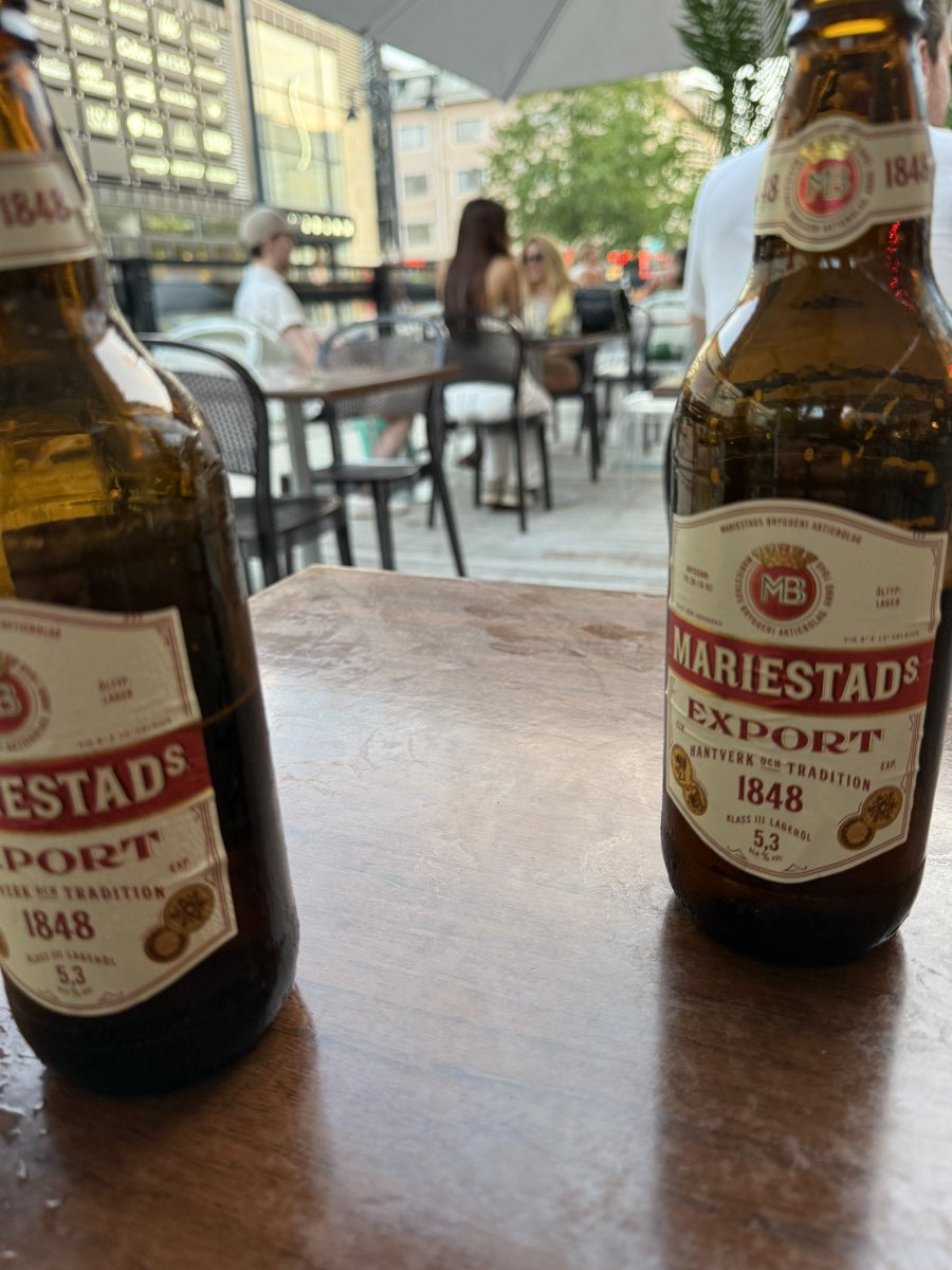 Nytt ställe, samma vänskap 🍻
#sjöa