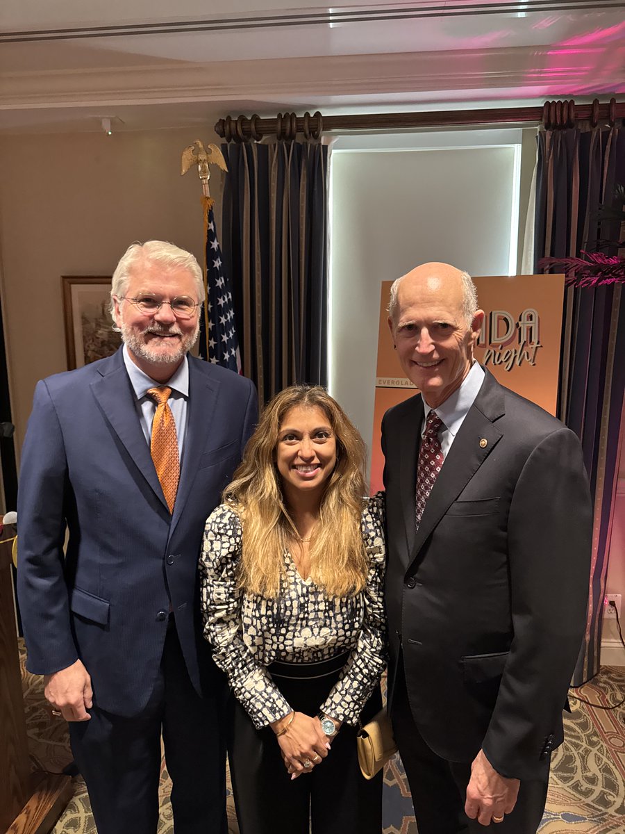 MoffittGR's tweet image. Members of our team enjoyed a fantastic Tuesday evening with @SenRickScott and Congresswoman @Kat_Cammack at ‘#FloridaNight’, held at the Capitol Hill Club in Washington, D.C.