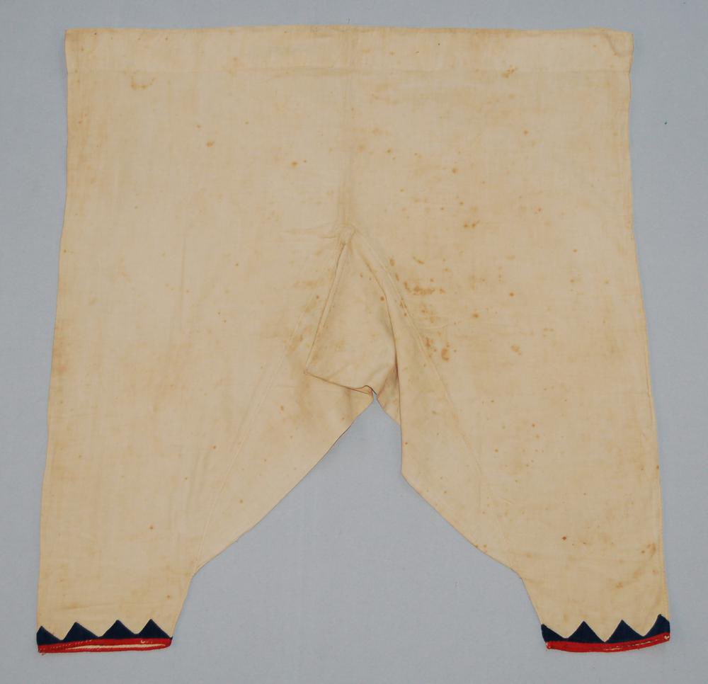 Outfit belonging to the Emir Osman Digna

British Museum Af1980, 01.1–3