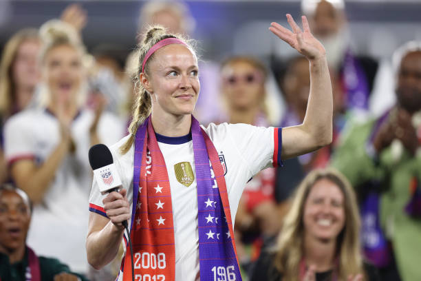 GlennDavisSoc's tweet image. Join me for DESTINATION 2026 : Houston's Countdown to the Cup tonight at 6 ct!
Presented by: Coca Cola Southwest, NRG, Quanta, Houston Methodist!
*Guest @beckysauerbrunn @USWNT @NWSL !
What is your favorite WORLD CUP moment?
Let us know!
*Stream espn975.com
* Call…