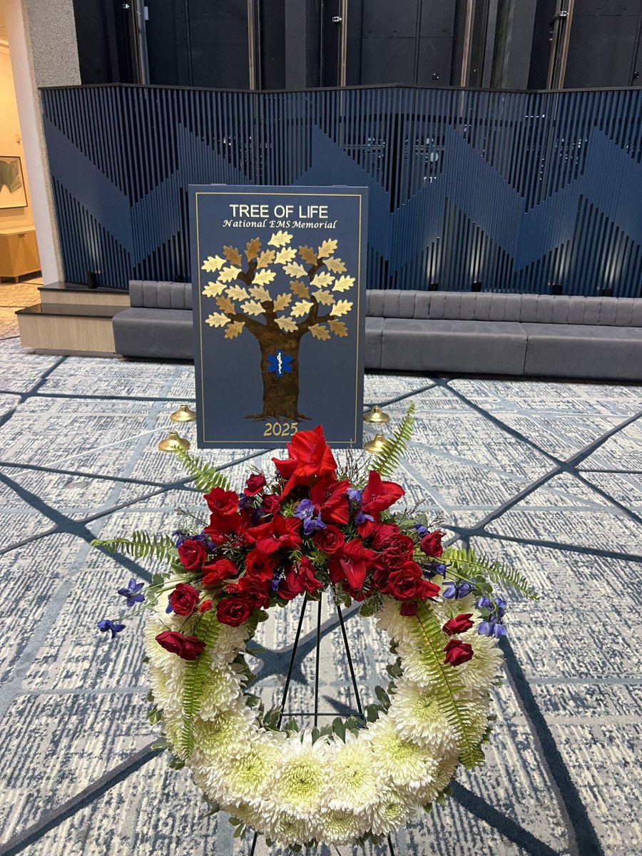 PghEMS's tweet image. This past weekend, the Pittsburgh EMS Honor Guard and Pipes & Drums traveled to Arlington, Virginia to attend the National EMS Memorial Service.
Pittsburgh EMS has had a continuous and prominent presence at the National EMS Memorial Service for over 30 years.