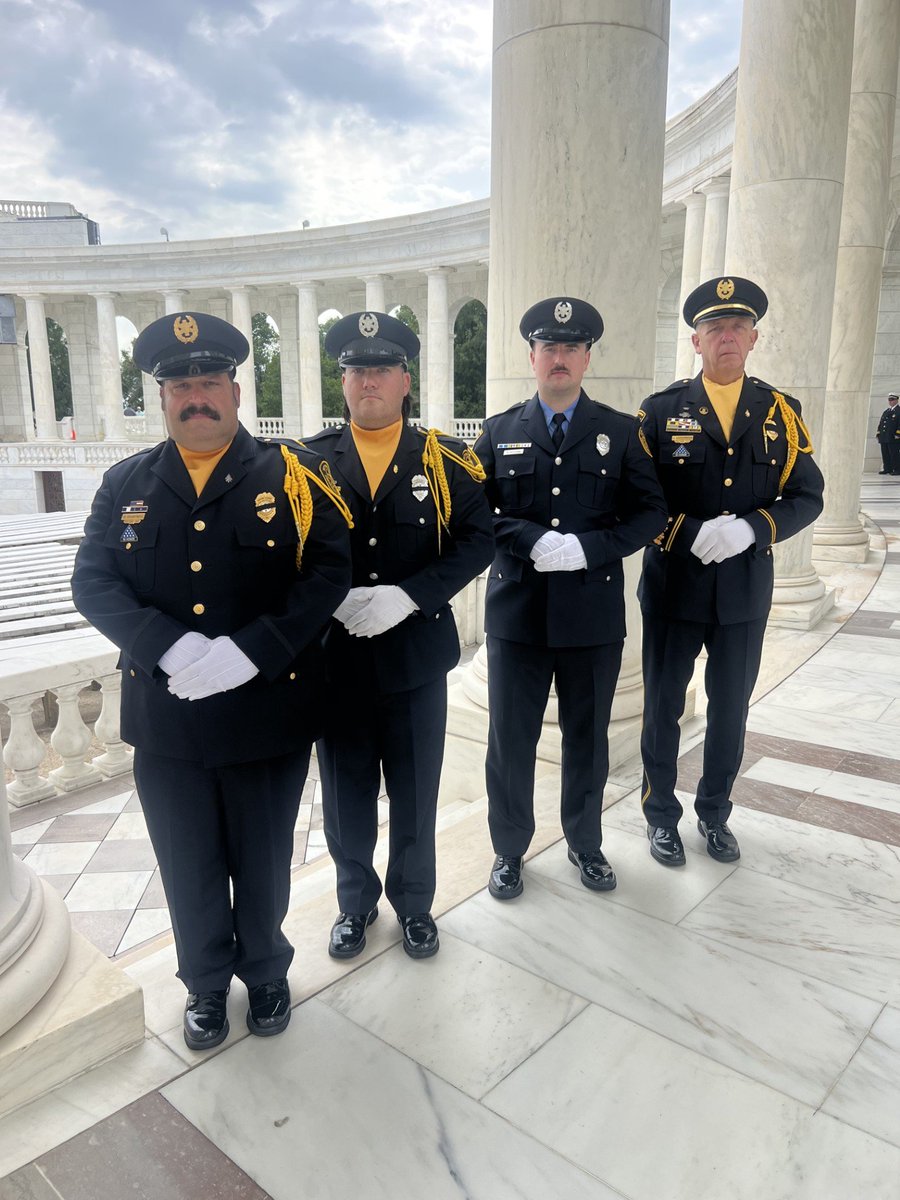PghEMS's tweet image. This past weekend, the Pittsburgh EMS Honor Guard and Pipes & Drums traveled to Arlington, Virginia to attend the National EMS Memorial Service.
Pittsburgh EMS has had a continuous and prominent presence at the National EMS Memorial Service for over 30 years.