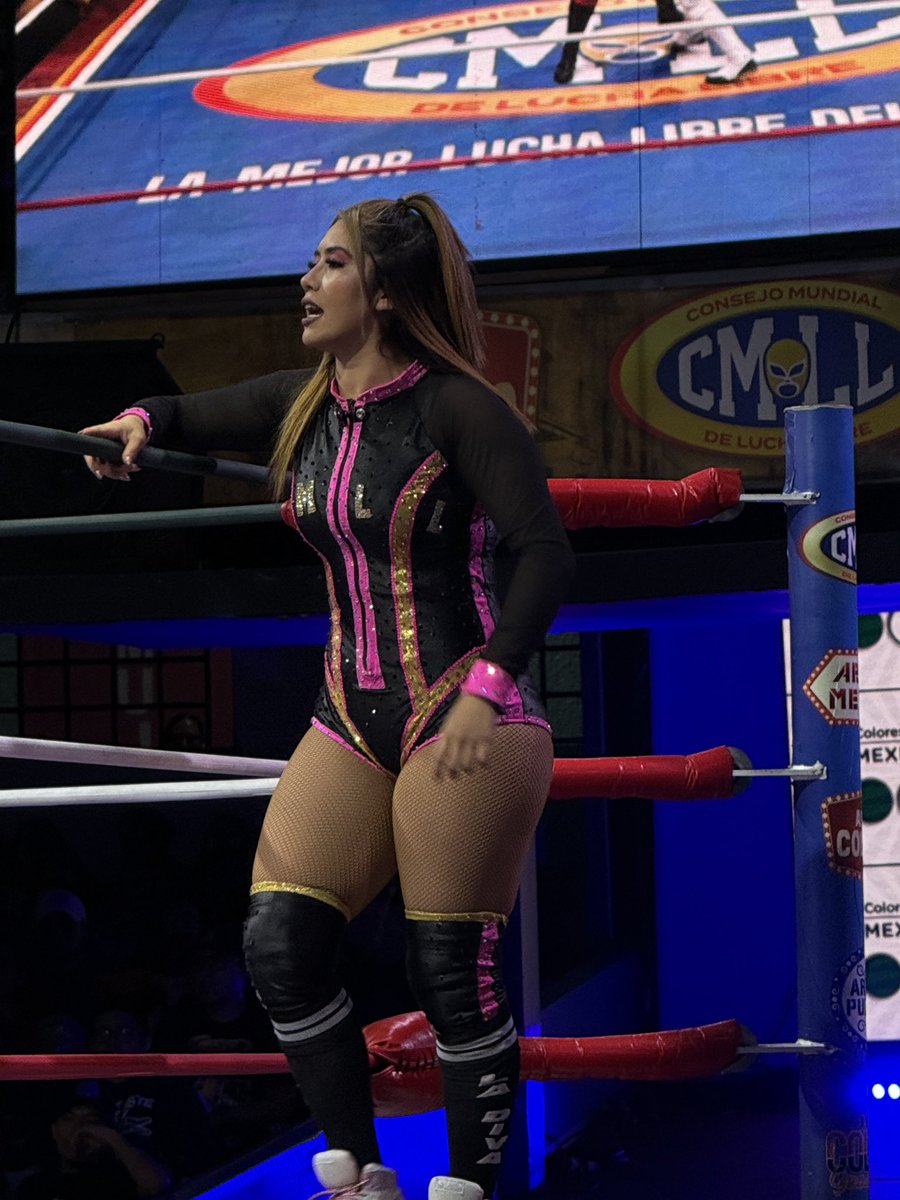 LaCatalinagar's tweet image. Arena coliseo πββοΈπ²π½
