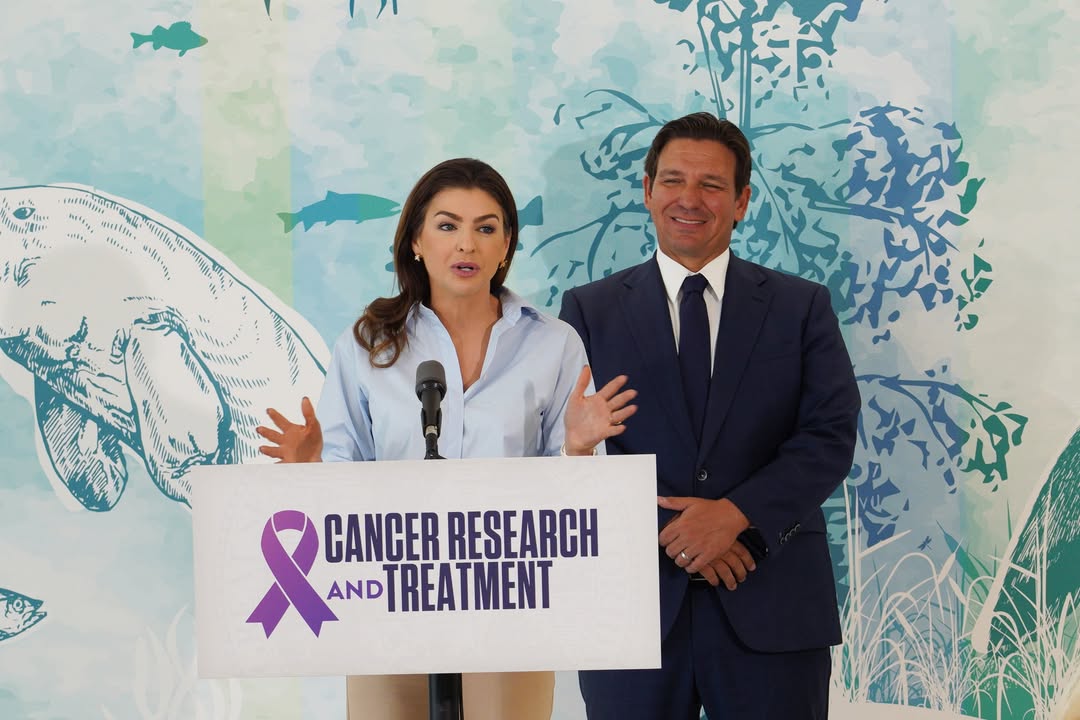 WolfsonChildren's tweet image. Today at Wolfson Children’s Hospital, a bold step forward in the fight against childhood cancer. 💛
We were honored to welcome @GovRonDeSantis and First Lady @CaseyDeSantis, who announced $30 million in funding to elevate pediatric cancer treatment, innovation and research at…