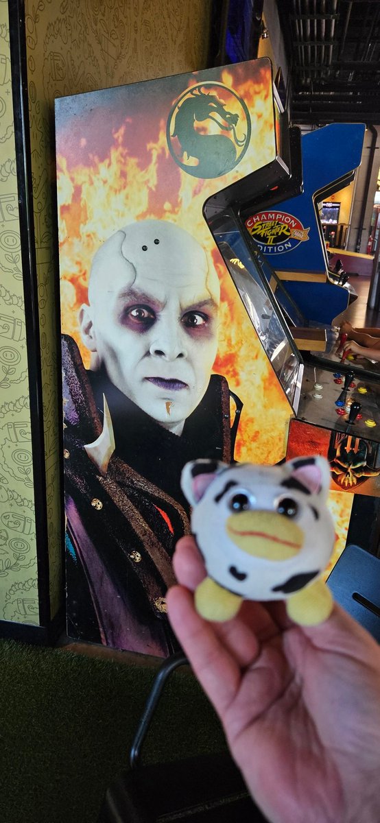 <a href="/DailyMK4/">Daily Pics of Quan Chi from the MK4 Arcade Cabinet</a>