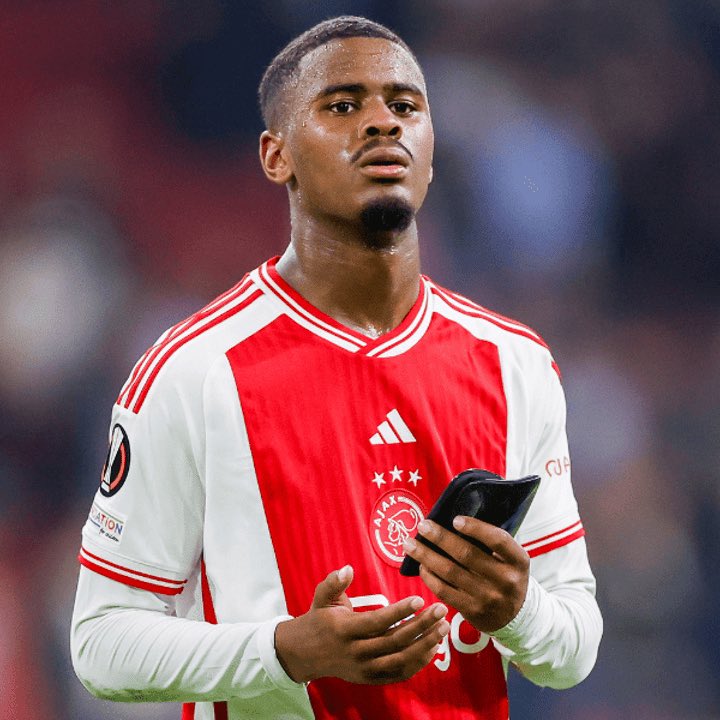 CFCNash_'s tweet image. This guy is crazy good, talking of the Hakimi ceiling here and finally Cucurella can get some rest!